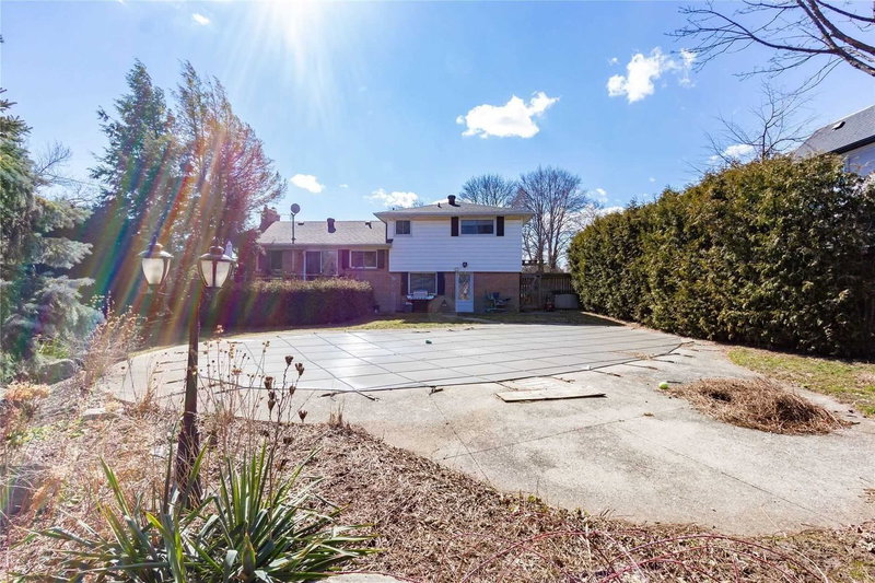 251 Third Line, Oakville, L6L4A2 | Image 3