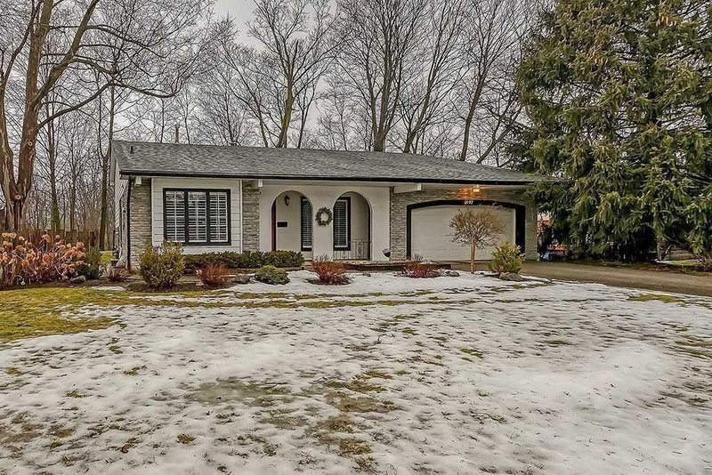 1697 Missenden Cres, Mississauga, L5J2T3 | Image 2