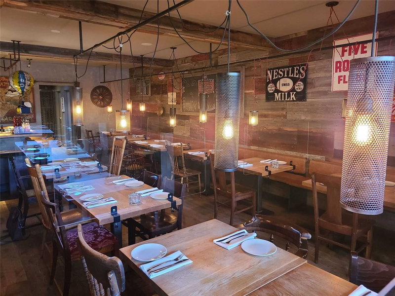 94 George St, Oakville, L6J1H6 | Image 2