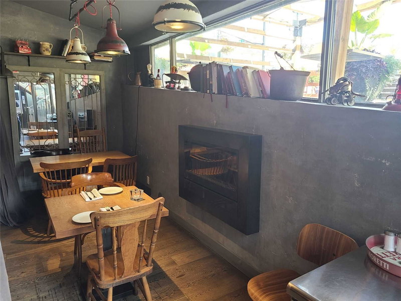 94 George St, Oakville, L6J1H6 | Image 3