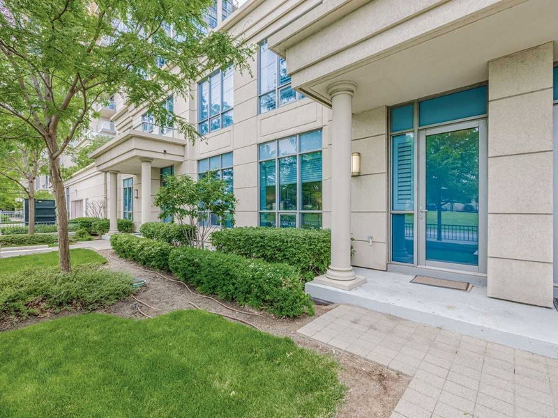 Th4 - 15 Viking Lane, Toronto, M9B 0A4 | Image 2