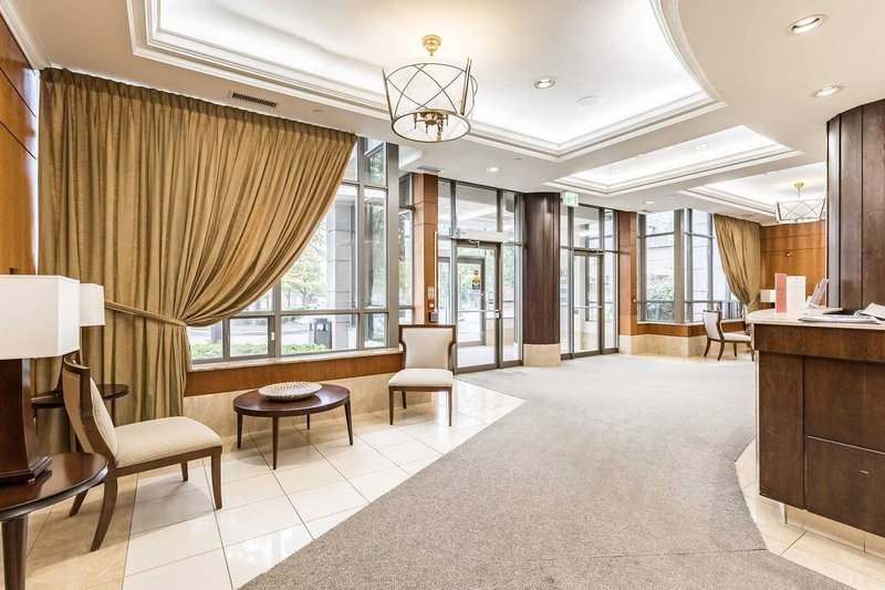 515 - 55 Strathaven Dr, Mississauga, L5R4G9 | Image 2