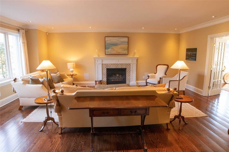 184 Chartwell Rd, Oakville, L6J3Z8 | Image 3