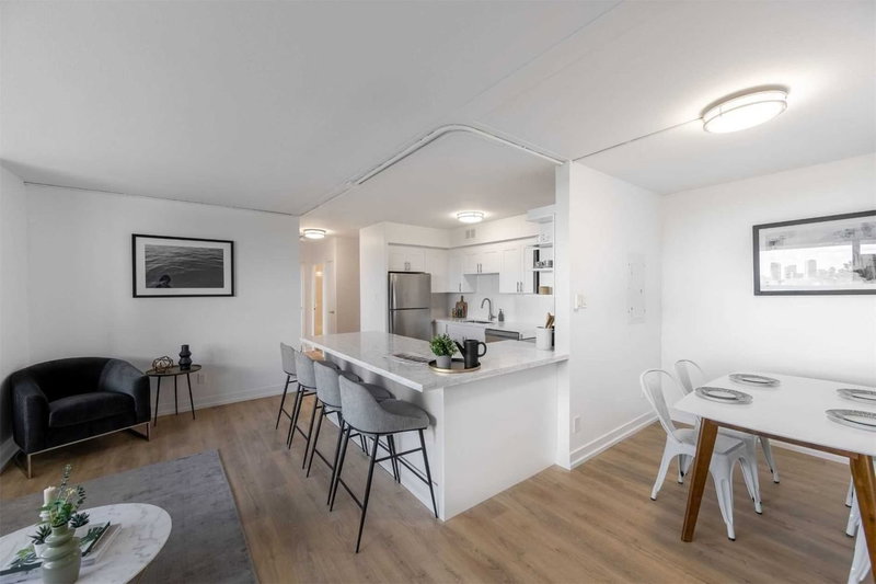 706 - 240 Markland Dr, Toronto, M9C1R3 | Image 2