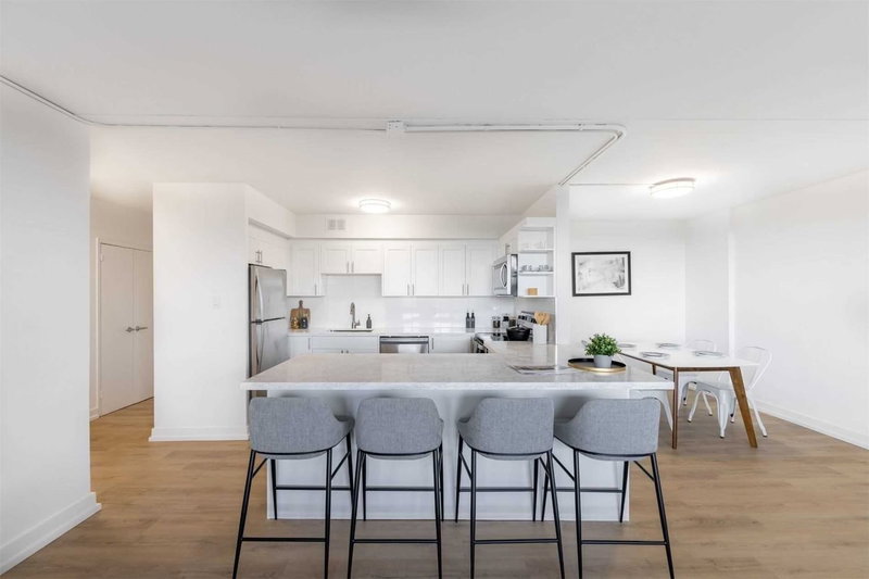 706 - 240 Markland Dr, Toronto, M9C1R3 | Image 3