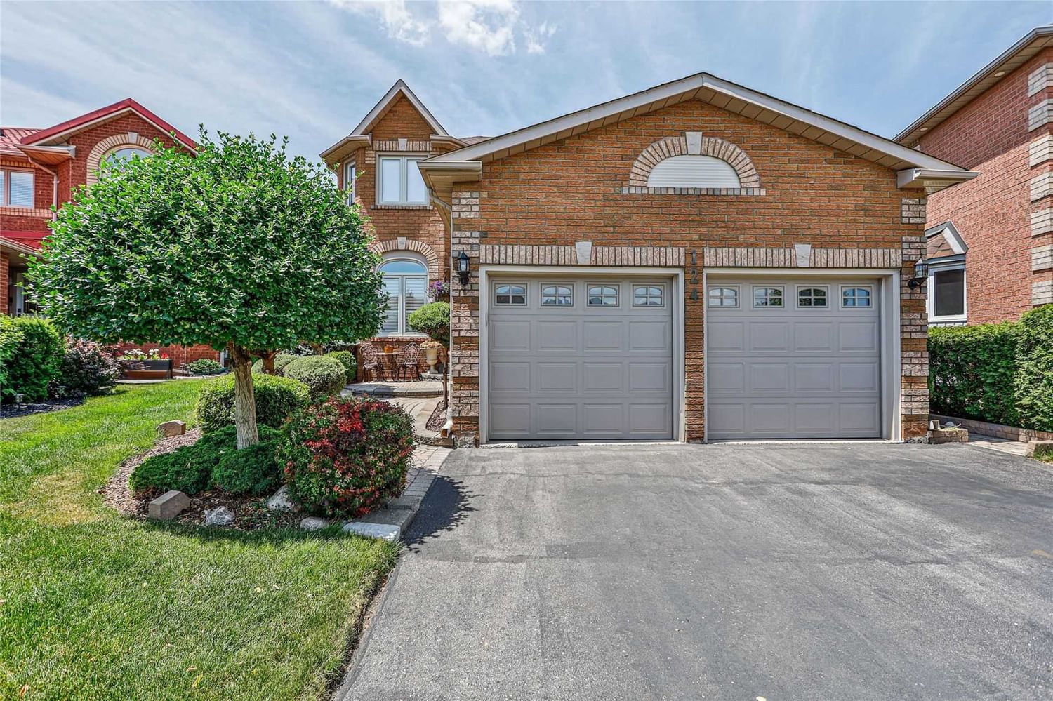 Detached House sold at 124 Valonia Drive, Brampton, Brampton North, L6V4J9 - MLS: W5673090