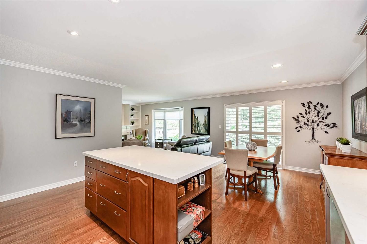 Listing Image 20