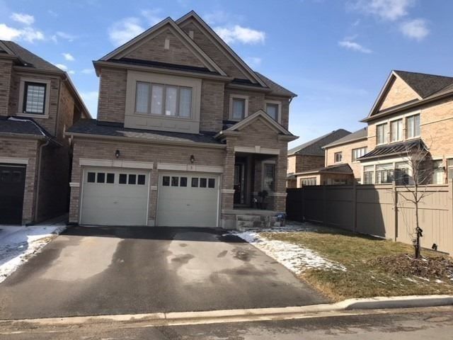 5 Mugford Cres, Brampton, L6Y6A7 | Image 3