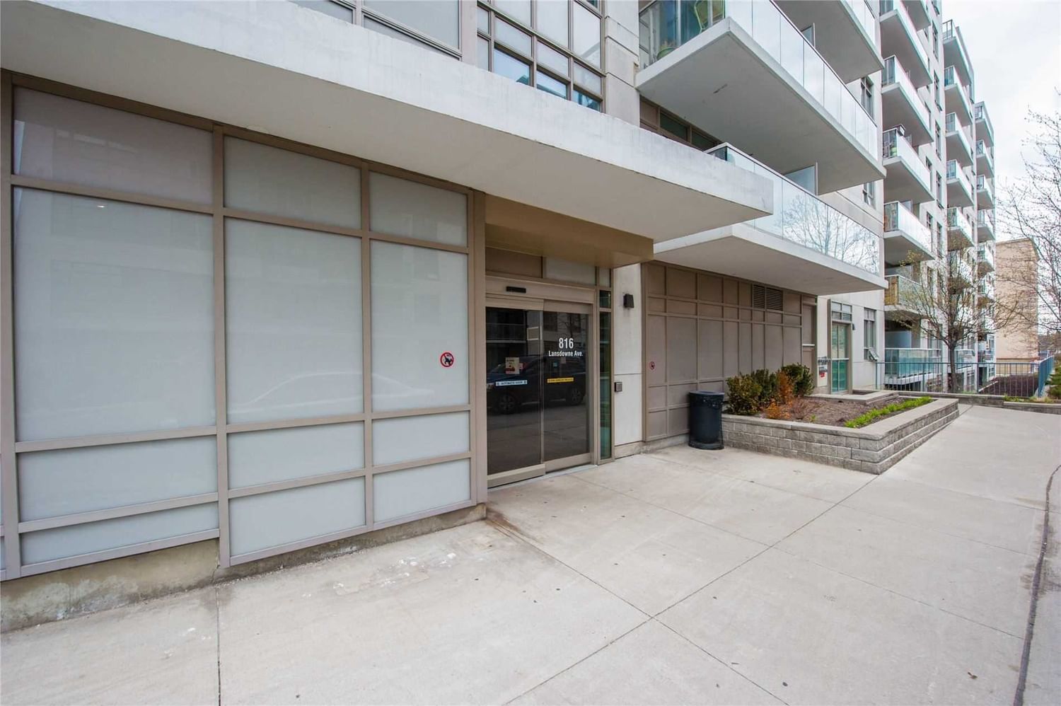 Condo leased at 911-816 Lansdowne Avenue, Toronto, Dovercourt-Wallace Emerson-Junction, M6H4K6 - MLS: W5675066