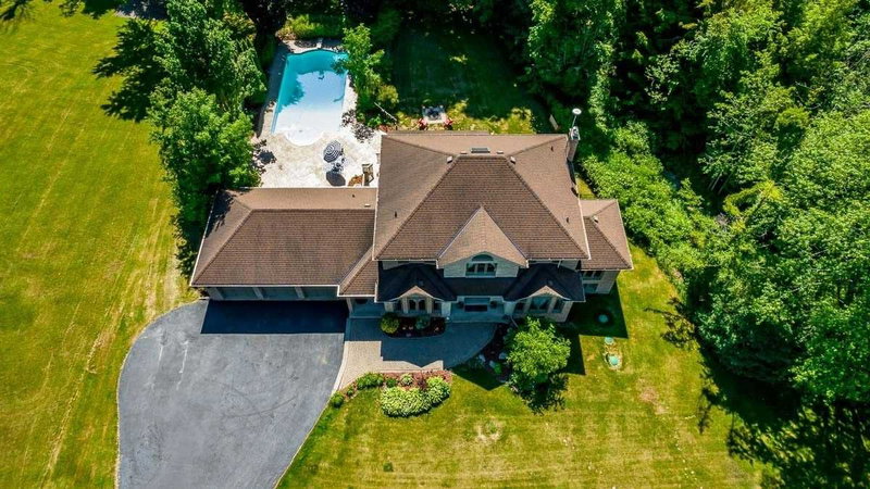 15 Country Lane Dr, Caledon, L7E0B4 | Image 2