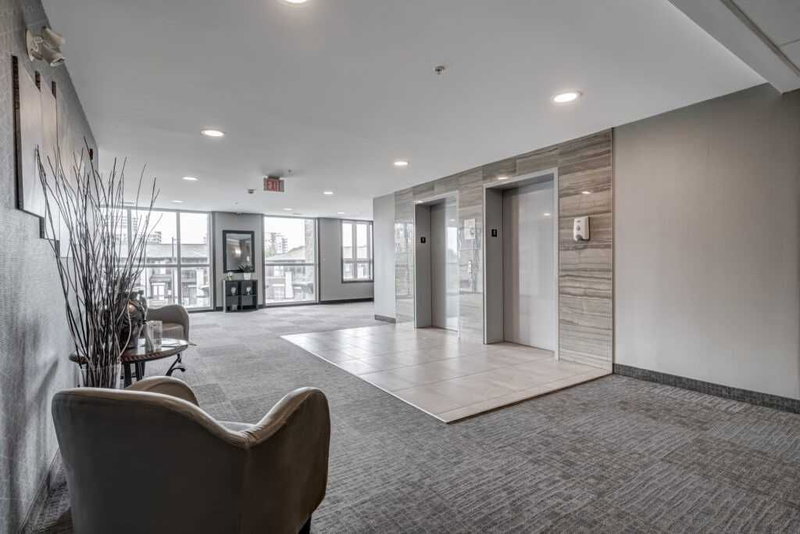 238 - 5010 Corporate Dr, Burlington, L6M0H6 | Image 2