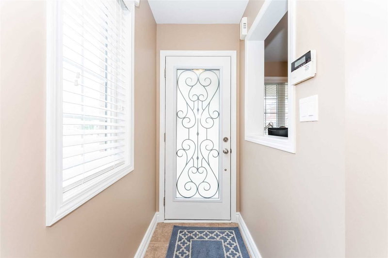 6 Clyde Rd, Brampton, L6X0L9 | Image 3