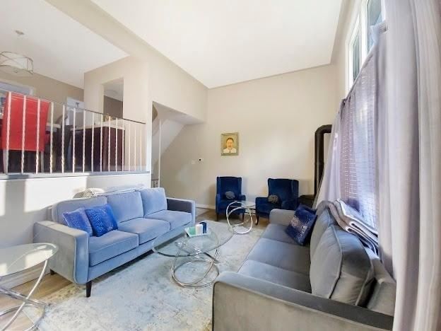 23 - 23 Mccallum Crt, Brampton, L6W3M4 | Image 3