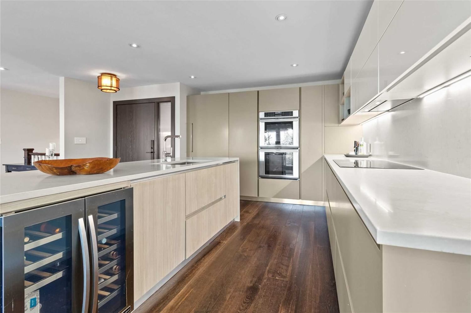 Detached House sold at 868 Danforth Place, Burlington, Ontario, L7T1S2 - Bayview - MLS: W5693553