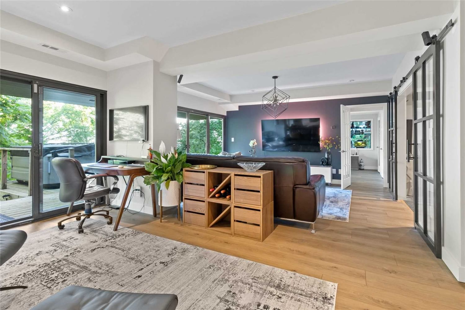Detached House sold at 868 Danforth Place, Burlington, Ontario, L7T1S2 - Bayview - MLS: W5693553