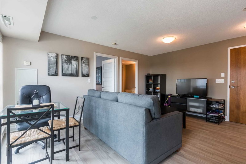 707 - 215 Queen St E, Brampton, L6Y1M6 | Image 3