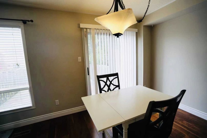 2225 Dale Ridge Dr, Oakville, L6M3L4 | Image 3