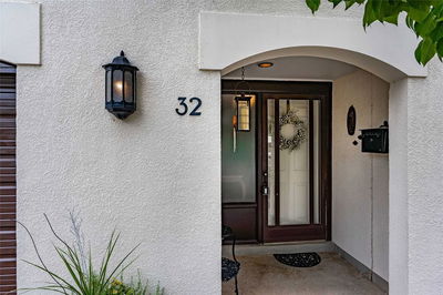 Unit 32 — 6679 Shelter Bay Rd, Mississauga - Meadowvale image-0-4