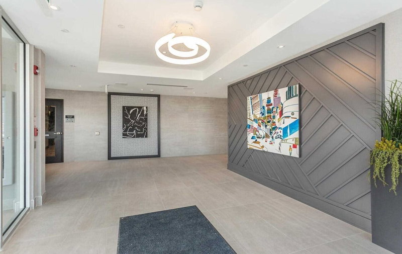 617 - 200 Lagerfeld Dr, Brampton, 17A5G5 | Image 2