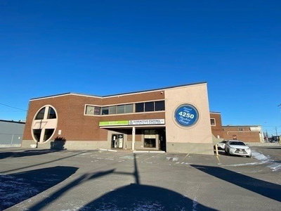 Commercial/Retail sold at 4250 Weston Road, Toronto, Ontario, M9L1W9 - Humber Summit - MLS: W5698707