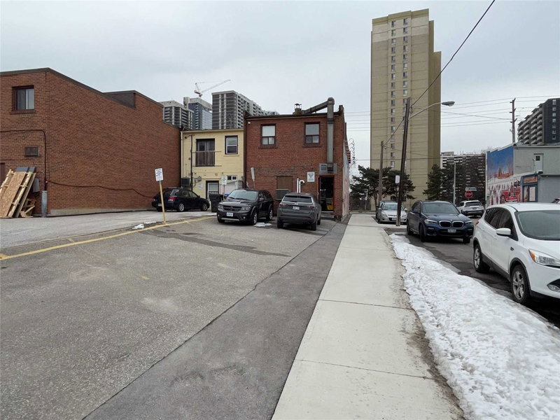 4986 Dundas St W, Toronto, M9A1B8 | Image 2