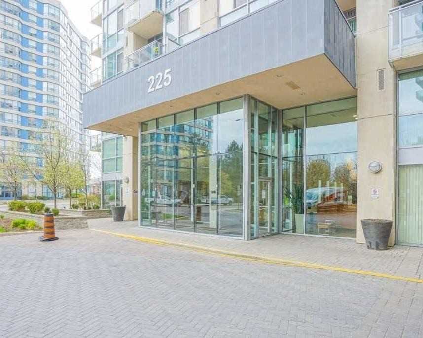 Condo sold at 3207-225 Webb Drive, Mississauga, City Centre, L5B4P2 - MLS: W5700340