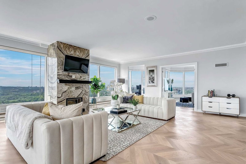 Ph 4507 - 1 Palace Pier Crt, Toronto, M8V3W9 | Image 2