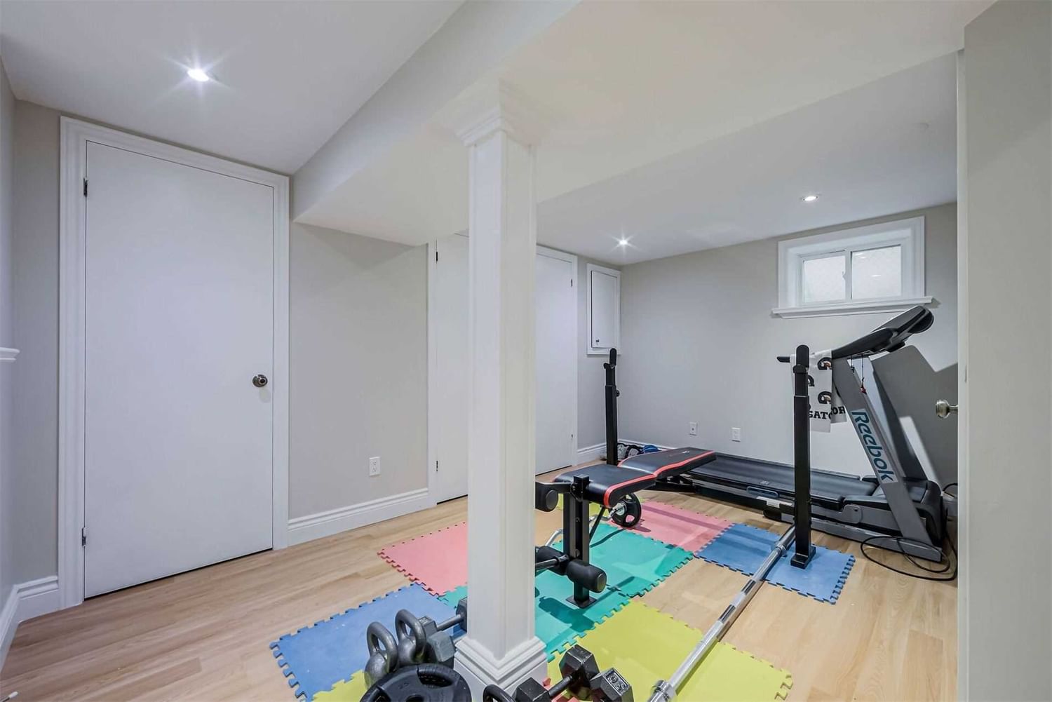 Listing Image 19