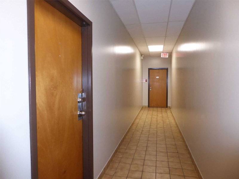 106 - 72 Mill St, Halton Hills, L7G2C9 | Image 3