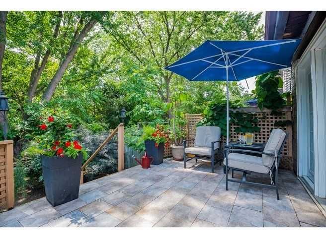 25 Warren Cres, Toronto, M6S 4S1 | Image 3