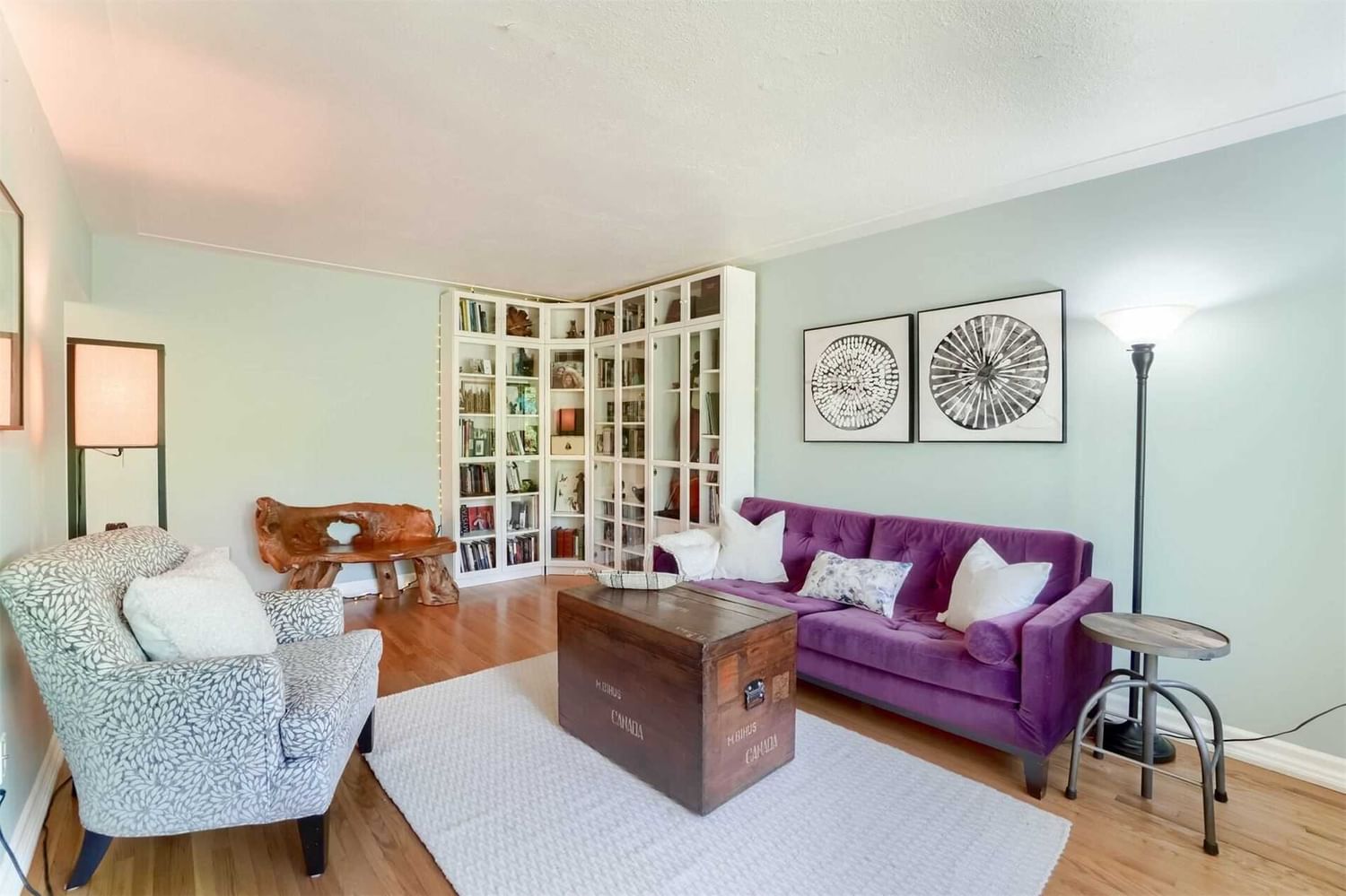 Listing Image 7