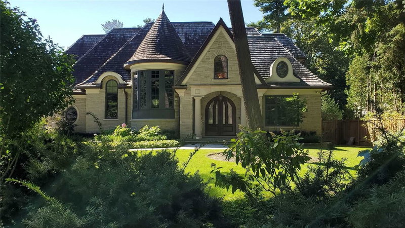 1476 Carmen Dr, Mississauga, L5G 3Z1 | Image 2