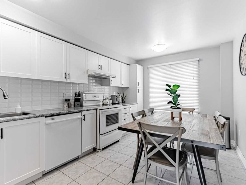 51 - 120 Railroad St, Brampton, L6X5A1 | Image 3