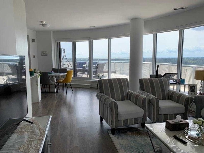 1515 - 2520 Eglinton Ave W, Mississauga, L5M0Y2 | Image 2