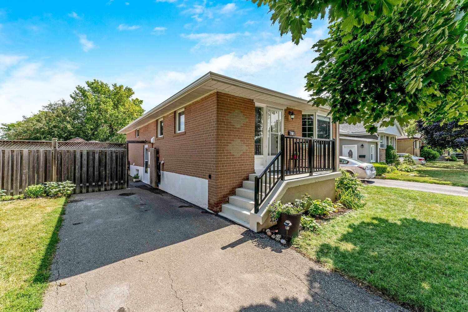 Detached House sold at 14 Ridgetop Avenue, Brampton, Northwood Park, L6X1Z7 - MLS: W5723073