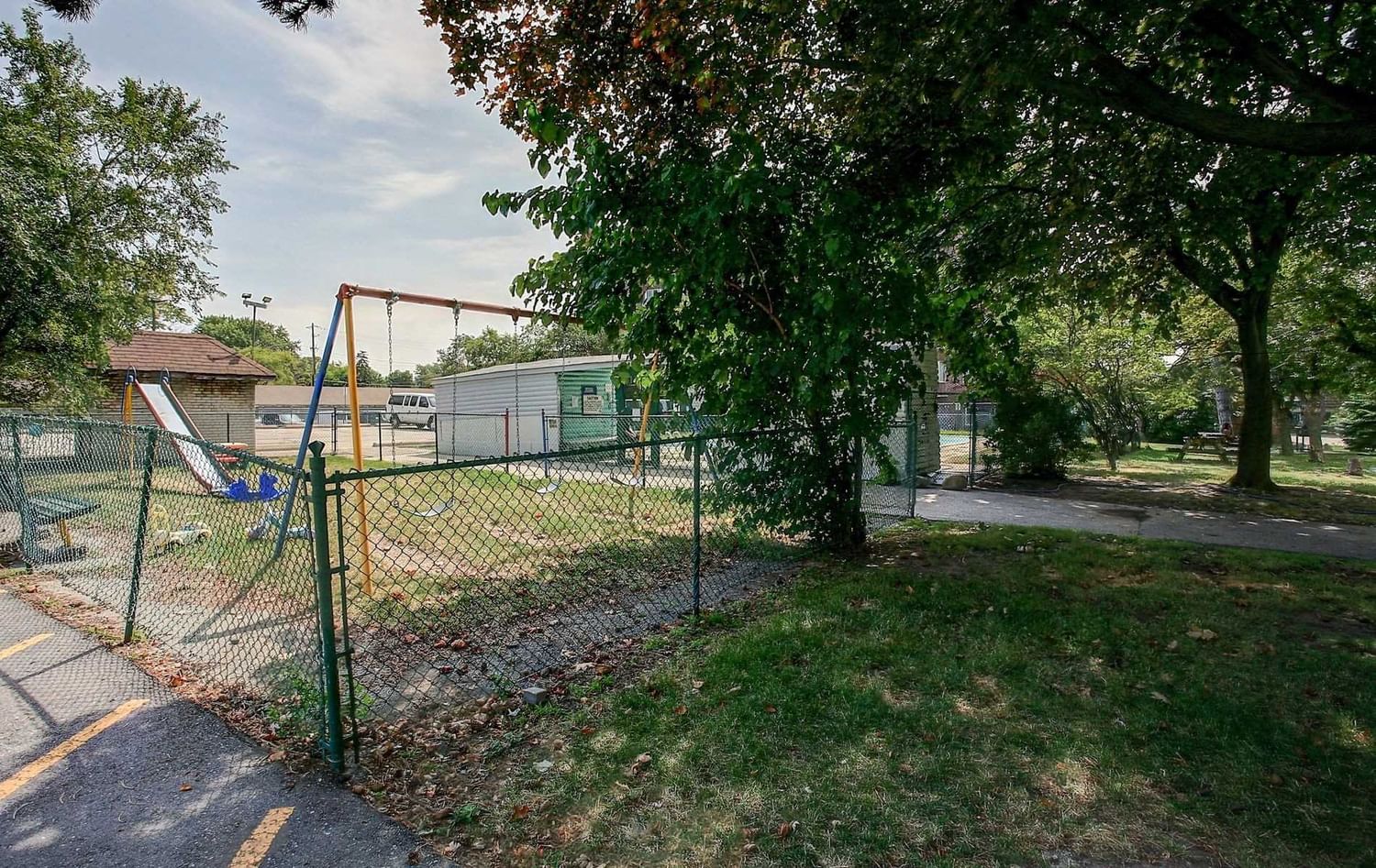 Listing Image 13