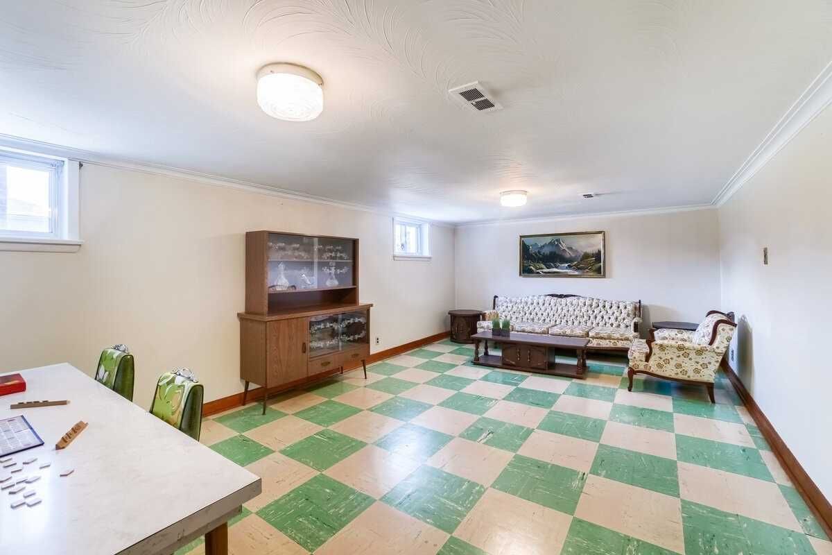 Listing Image 22