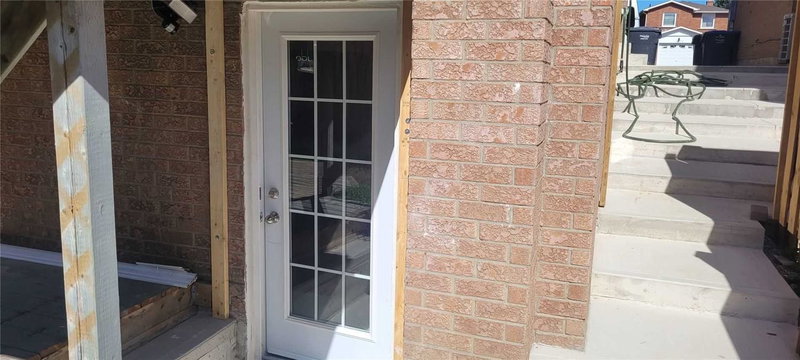 Bsmnt/2 - 3080 Olympus Mews, Mississauga, L5N4V7 | Image 2