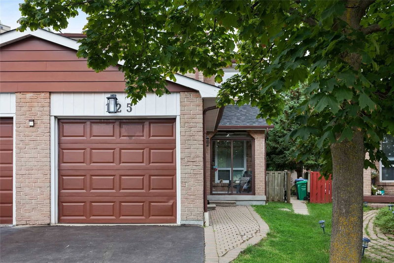125 Ashridge Crt, Mississauga, L4Z1K5 | Image 2