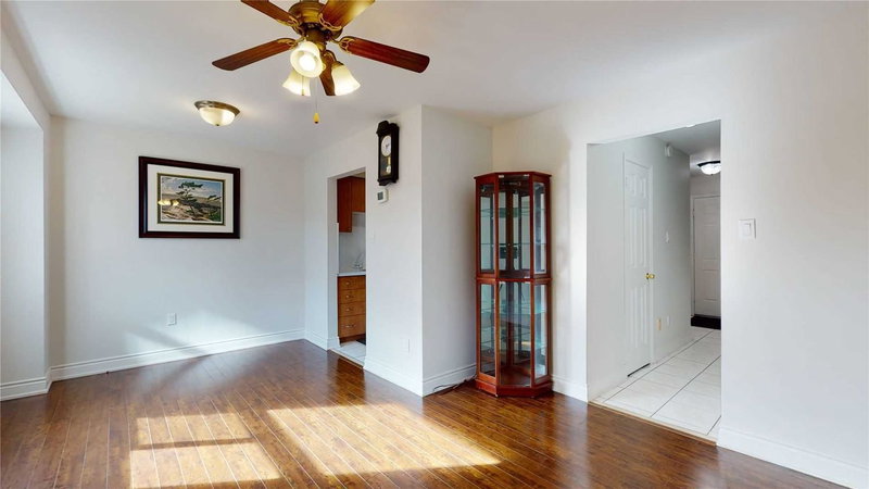 44 Elmstead Crt, Brampton, L6Y4C2 | Image 2