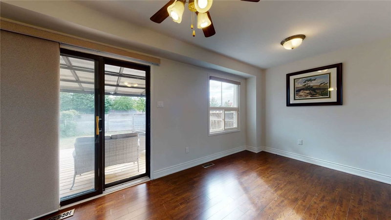 44 Elmstead Crt, Brampton, L6Y4C2 | Image 3