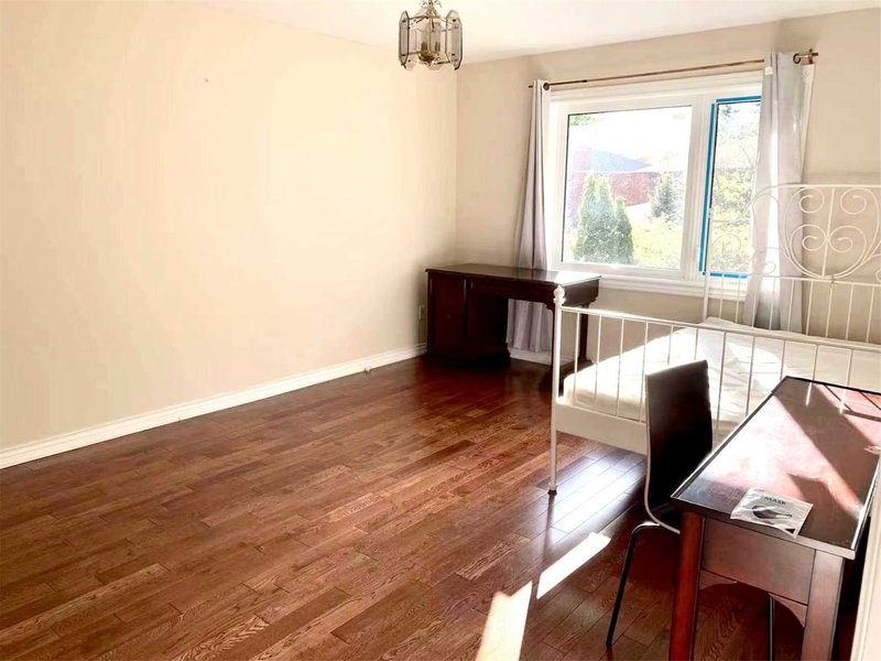 Upper - 4303 Bridlepath Tr, Mississauga, L5L3K3 | Image 3