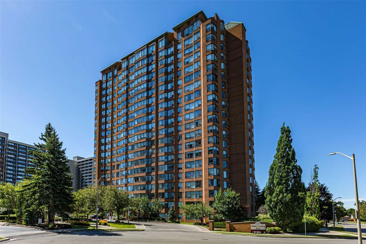 Condo sold at 414-1270 Maple Crossing Boulevard, Burlington, Brant, L7S 2J3 - MLS: W5734481