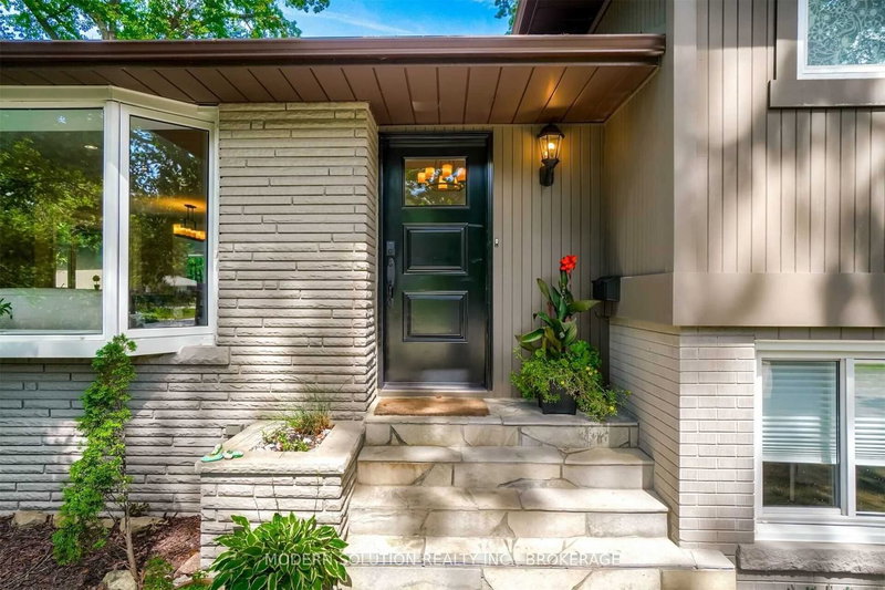 1549 Elite Rd, Mississauga, L5J 3B3 | Image 3