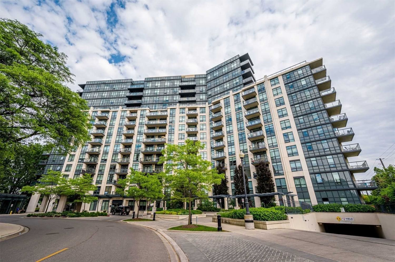 Condo leased at 614-1135 Royal York Road, Toronto, Edenbridge-Humber Valley, M9A0C3 - MLS: W5739778