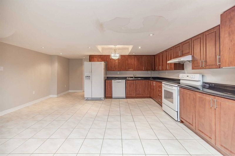 Bsmt - 30 Bowsfield Dr, Brampton, L6P 1A6 | Image 2