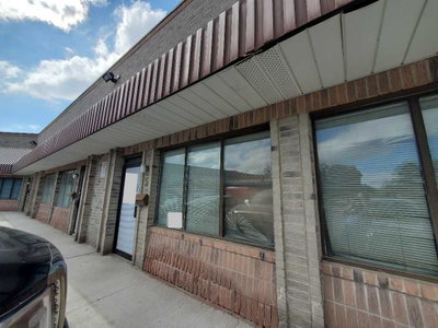 Industrial sold at 5-140 Advance Boulevard, Brampton, Ontario, L6T4Z8 - Steeles Industrial - MLS: W5747727