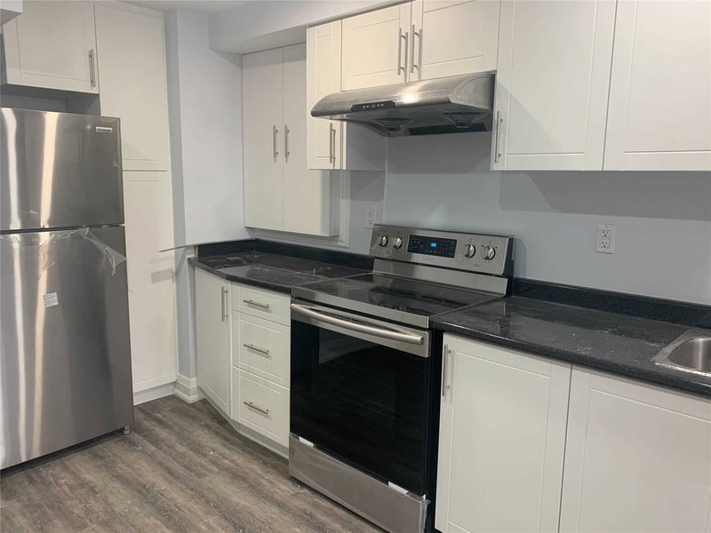 71 Drinkwater Dr, Brampton, L6Y4T8 | Image 3