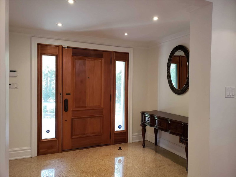 2197 Courrier Lane, Mississauga, L5C1V1 | Image 3