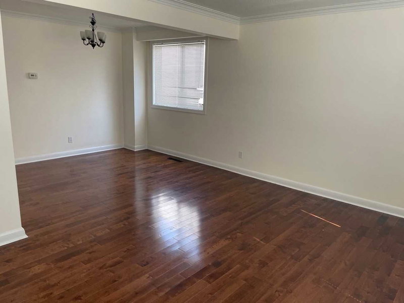 2 - 43 Broadview Ave, Mississauga, L5H2S8 | Image 3